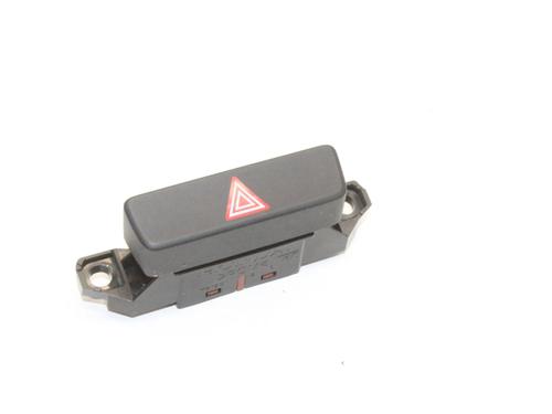 Comutador / Botão 4 piscas Comutador / Botão 4 piscas HONDA JAZZ V (GR_, GS_) 1.5 eHEV (GR3, GR6) (109 hp) 39818554 39818554