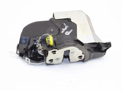 Używane Zamek drzwi przednich lewych Zamek drzwi przednich lewych HONDA CIVIC X Hatchback (FC_, FK_) 1.0 VTEC (FK6) (129 hp) 39794860 39794860