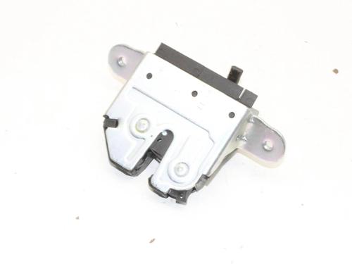 Used Tailgate lock Tailgate lock OPEL ASTRA K (B16) 1.4 (68) (100 hp) 39875588 39875588
