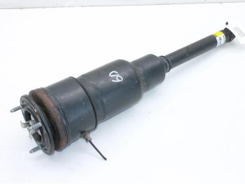 Used Right rear shock absorber Right rear shock absorber LEXUS LS (_F4_) 600h AWD (UVF45, UVF46) (394 hp) 39842438 39842438