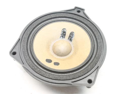 speaker-mercedes-benz-cla-c118-2019-39778692 main image