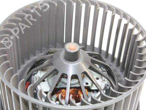 Heater blower motor FORD KUGA II (DM2) 2.0 TDCi 4x4 | BP39822939M62 - Image 2