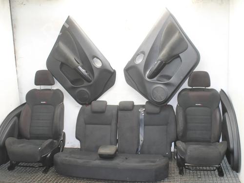 Used Seats set Seats set NISSAN JUKE (F15) 1.6 DIG-T NISMO RS (218 hp) 39800226 39800226