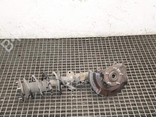 Used Right front steering knuckle Right front steering knuckle TOYOTA AURIS Estate (_E18_) 1.8 Hybrid (ZWE186_, ZWE186R, ZWE186H) (136 hp) 39803180 39803180