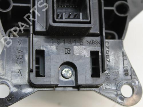 Switch JAGUAR XJ (X350, X358) D 2.7 | BP39860272I30 - Image 4