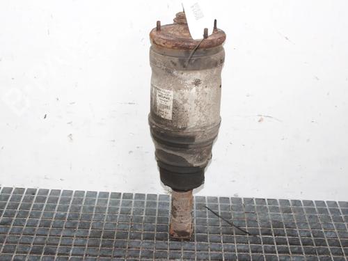 Used Right rear shock absorber Right rear shock absorber LAND ROVER RANGE ROVER SPORT I (L320) 3.6 D 4x4 (272 hp) 39817770 39817770