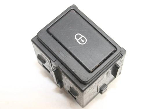 Used Switch Switch LAND ROVER DISCOVERY SPORT (L550) 2.0 D 4x4 (180 hp) 39822551 39822551