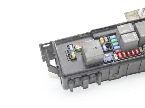 Fuse box TESLA MODEL X (5YJX) 90D AWD | BP39907328E1 - Image 2