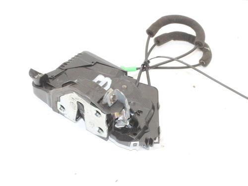 Cerradura puerta delantera derecha Cerradura puerta delantera derecha TOYOTA PRIUS (_W5_) 1.8 Hybrid (ZVW50, ZVW50_, ZVW51_, ZVW50R, ZVW51) (122 hp) 39794981 39794981