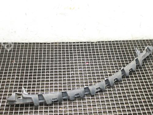 Used Front bumper bracket Front bumper bracket MERCEDES-BENZ C-CLASS (W204) C 180 CGI (204.031) (156 hp) 39834775 39834775