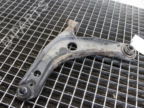 Used Left front suspension arm Left front suspension arm TOYOTA YARIS (_P13_) 1.5 Hybrid (NHP130_, NHP130) (101 hp) 39858319 39858319