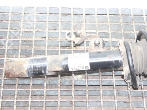 Left front shock absorber BMW 3 Touring (E91) 325 d | BP39799480M16 - Image 2