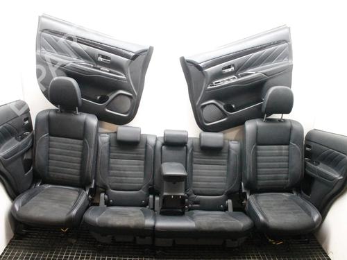 Sæde sæt Sæde sæt MITSUBISHI OUTLANDER III (GG_W, GF_W, ZJ, ZL, ZK) 2.0 Hybrid 4WD (GG2W) (189 hp) 39850839 39850839