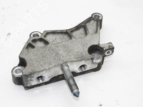 Used Gearbox mount Gearbox mount KIA SORENTO II (XM) 2.2 CRDi (197 hp) 39870863 39870863