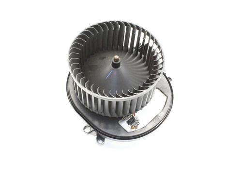 Used Heater blower motor Heater blower motor BMW 1 (F20) 118 d (143 hp) 39768656 39768656