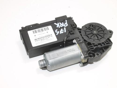 Motore alzacristalli anteriore sinistro Motore alzacristalli anteriore sinistro VW PHAETON (3D1, 3D2, 3D3, 3D4, 3D6, 3D7, 3D8, 3D9) 3.0 V6 TDI 4motion (240 hp) 39770762 39770762