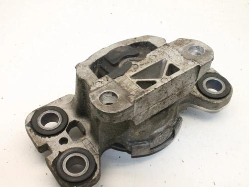 Used Engine mount Engine mount VOLVO XC70 II (136) D5 AWD (215 hp) 39850026 39850026