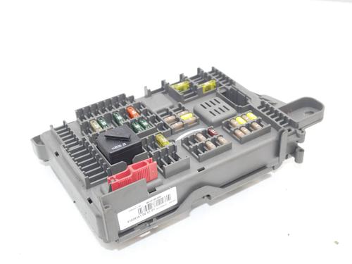 Sikringsdåse Sikringsdåse BMW X6 (E71, E72) xDrive 30 d (235 hp) 39777783 39777783