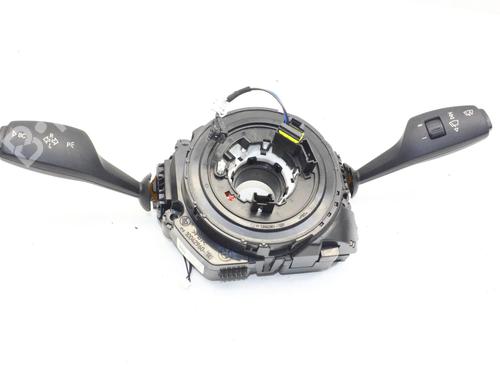 Mando intermitentes / limpia Mando intermitentes / limpia BMW 4 Coupe (F32, F82) 420 i (184 hp) 39824765 39824765