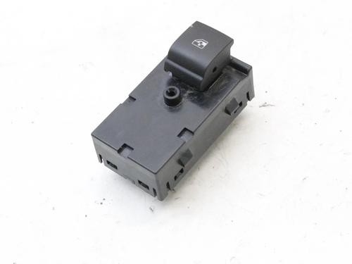 Used Switch Switch OPEL ASTRA K (B16) 1.4 (68) (100 hp) 39833913 39833913