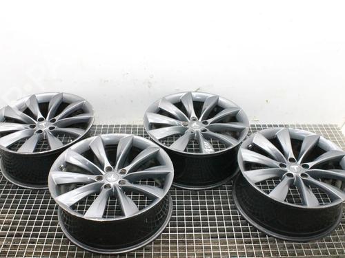 Used Wheel set Wheel set TESLA MODEL S (5YJS) 85D AWD (421 hp) 40189672 40189672