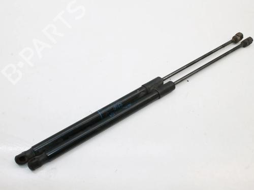 Used Tailgate lift support Tailgate lift support OPEL ASTRA K Sports Tourer (B16) 1.6 CDTi (35) (136 hp) 39867500 39867500