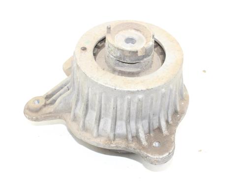 Used Engine mount Engine mount MERCEDES-BENZ C-CLASS T-Model (S205) C 350 e (205.247) (279 hp) 39817075 39817075