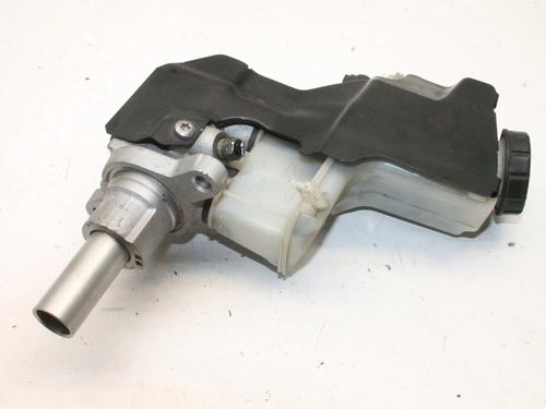 Brake master cylinder VW PASSAT B8 Variant (3G5, CB5) 2.0 TDI | BP39788859M77 - Image 4