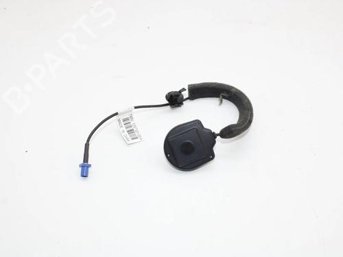Used Antenna/Base Antenna/Base TESLA MODEL X (5YJX) 90D AWD (525 hp) 39907361 39907361