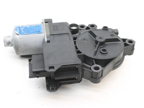 left-rear-window-motor-kia-sorento-ii-xm-2009-2010-2011-2012-2013-2014-2015-2016-39778634 main image