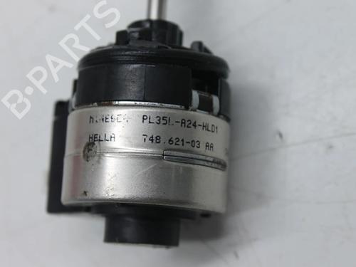Headlight adjuster motor TESLA MODEL Y (5YJY) EV Performance All-wheel Drive | BP39878455E19 - Image 4