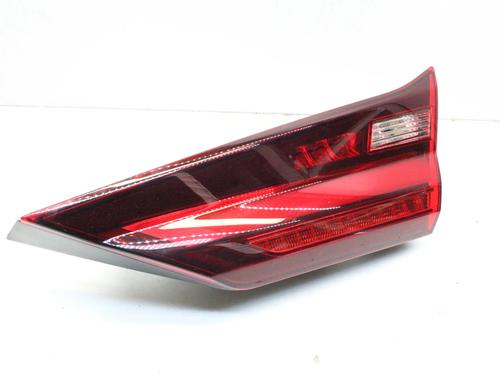 right-tailgate-light-bmw-1-f40-2019-39781205 main image
