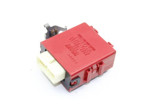 Used Control unit Control unit LEXUS CT (ZWA10_) 200h (ZWA10_, ZWA10R) (136 hp) 39813820 39813820