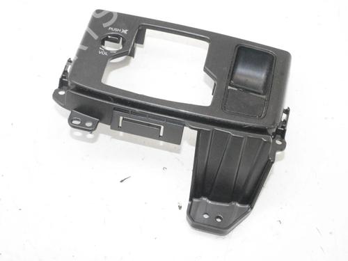 Used Middle console Middle console MAZDA CX-5 (KE, GH) 2.2 D (KE2FW) (150 hp) 39804187 39804187