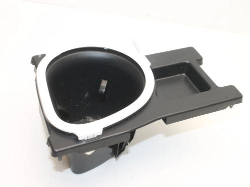 Kopholder/Genstandsholder Kopholder/Genstandsholder TOYOTA C-HR (_X1_) 1.8 Hybrid (ZYX10_, ZYX11_, ZYX10R, ZYX11R) (122 hp) 39800133 39800133