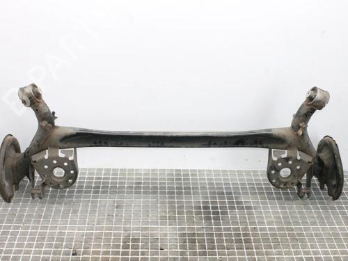 Bakaksel Bakaksel TOYOTA YARIS (_P13_) 1.5 Hybrid (NHP130_, NHP130) (101 hp) 39803438 39803438