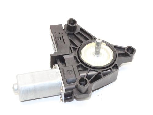 Vindusheismotor venstre bak Vindusheismotor venstre bak VOLVO V40 Hatchback (525) D2 (120 hp) 39871611 39871611