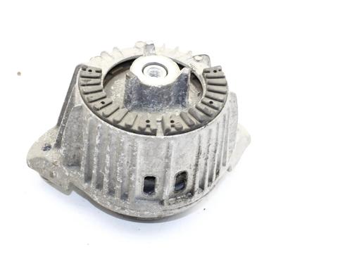 Used Engine mount Engine mount MERCEDES-BENZ CLS (C218) CLS 220 BlueTEC / d (218.301) (177 hp) 39826943 39826943