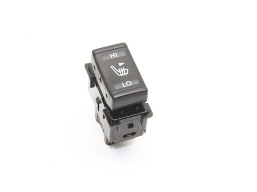 switch-nissan-leaf-ze1-2017-39774504 main image