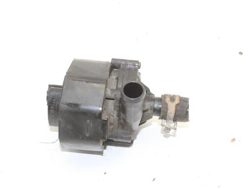Auxiliary water pump TESLA MODEL S (5YJS) 75D AWD | BP39768104M111 - Image 2