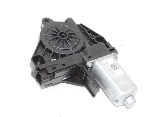 Used Right front window motor Right front window motor VOLVO V40 Hatchback (525) D4 (190 hp) 39865494 39865494