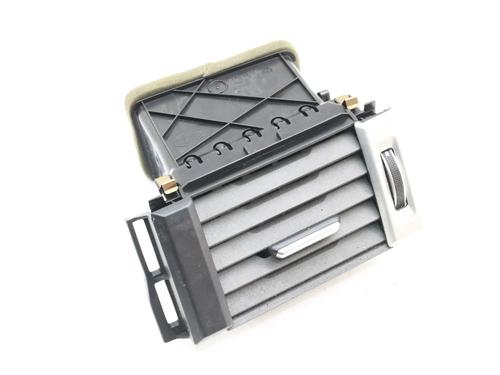 air-vent-land-rover-range-rover-evoque-l538-2011-2012-2013-2014-2015-2016-2017-2018-2019-39772622 main image