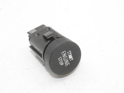 Used Switch Switch RENAULT CAPTUR II (HF_) TCe 100 (HFMT) (101 hp) 39830070 39830070