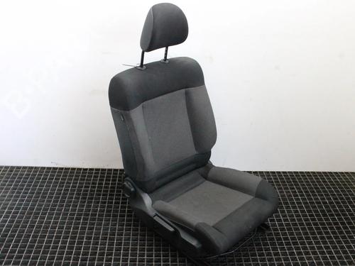 Sæde højre fortil Sæde højre fortil CITROËN C4 CACTUS 1.2 THP 110 (110 hp) 39780571 39780571