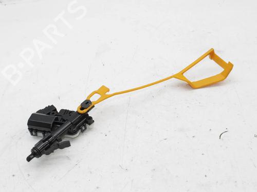 Brændstofdæksel aktuator Brændstofdæksel aktuator LEXUS IS III (_E3_) 300h (AVE30_, AVE30R) (223 hp) 39816441 39816441