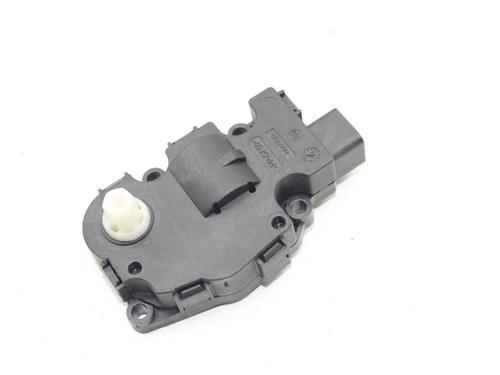 Electronic module JAGUAR XE (X760) 2.0 | BP39858645M83 - Image 2