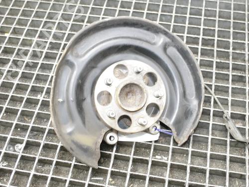 left-rear-steering-knuckle-lexus-ct-zwa10_-2010-39767820 main image