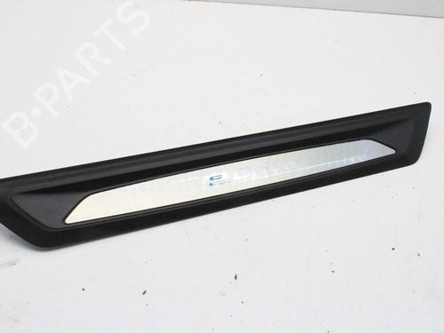 Venstre sidekjole Venstre sidekjole BMW 3 (F30, F80) 330 e (252 hp) 39801160 39801160