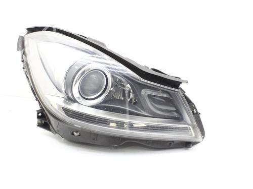 Used Right headlight Right headlight MERCEDES-BENZ C-CLASS T-Model (S204) C 350 CDI (204.223) (265 hp) 39828073 39828073