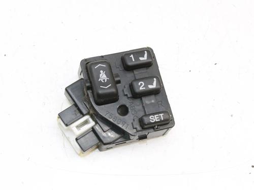 switch-lexus-ls-_f2_-1994-1995-1996-1997-1998-1999-2000-39782367 main image